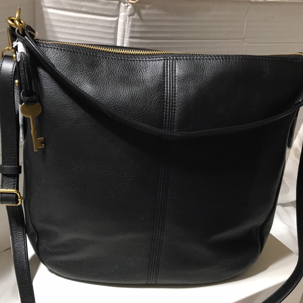 Fossil Jolie hobo shoulder leather bag with double straps. NWOT